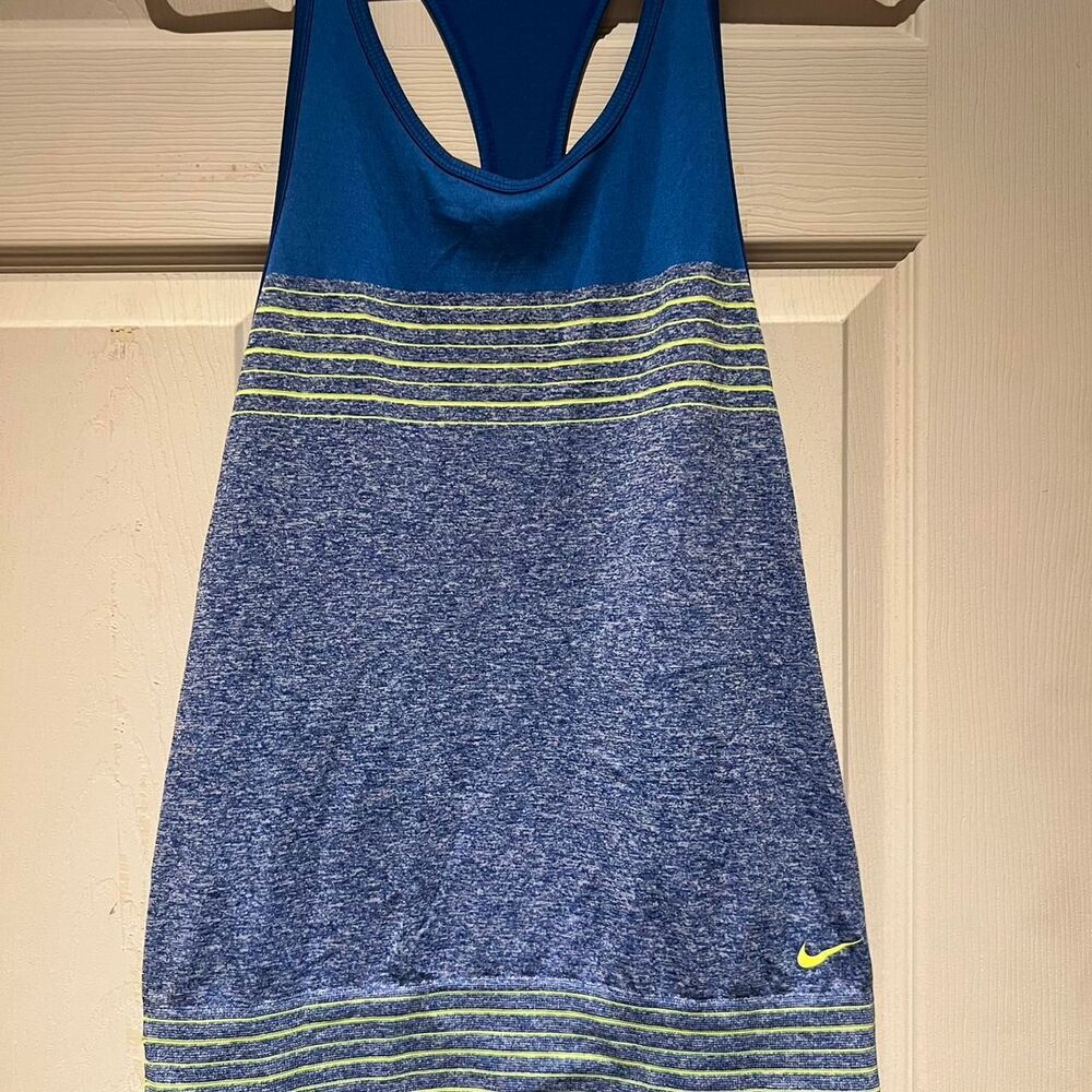Nike Women's multi Vest